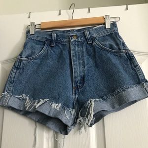 90’s High Waisted Rustler Shorts